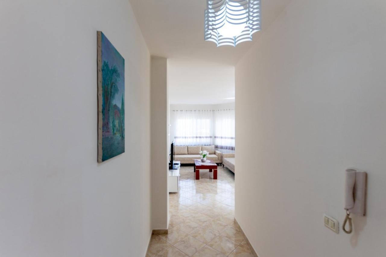 Spacious 2 Bedroom Apartment In Durres Beach Extérieur photo